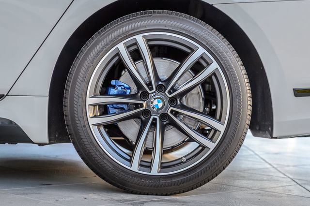 Used 2020 BMW 740i xDrive w/ M Sport Package image 14