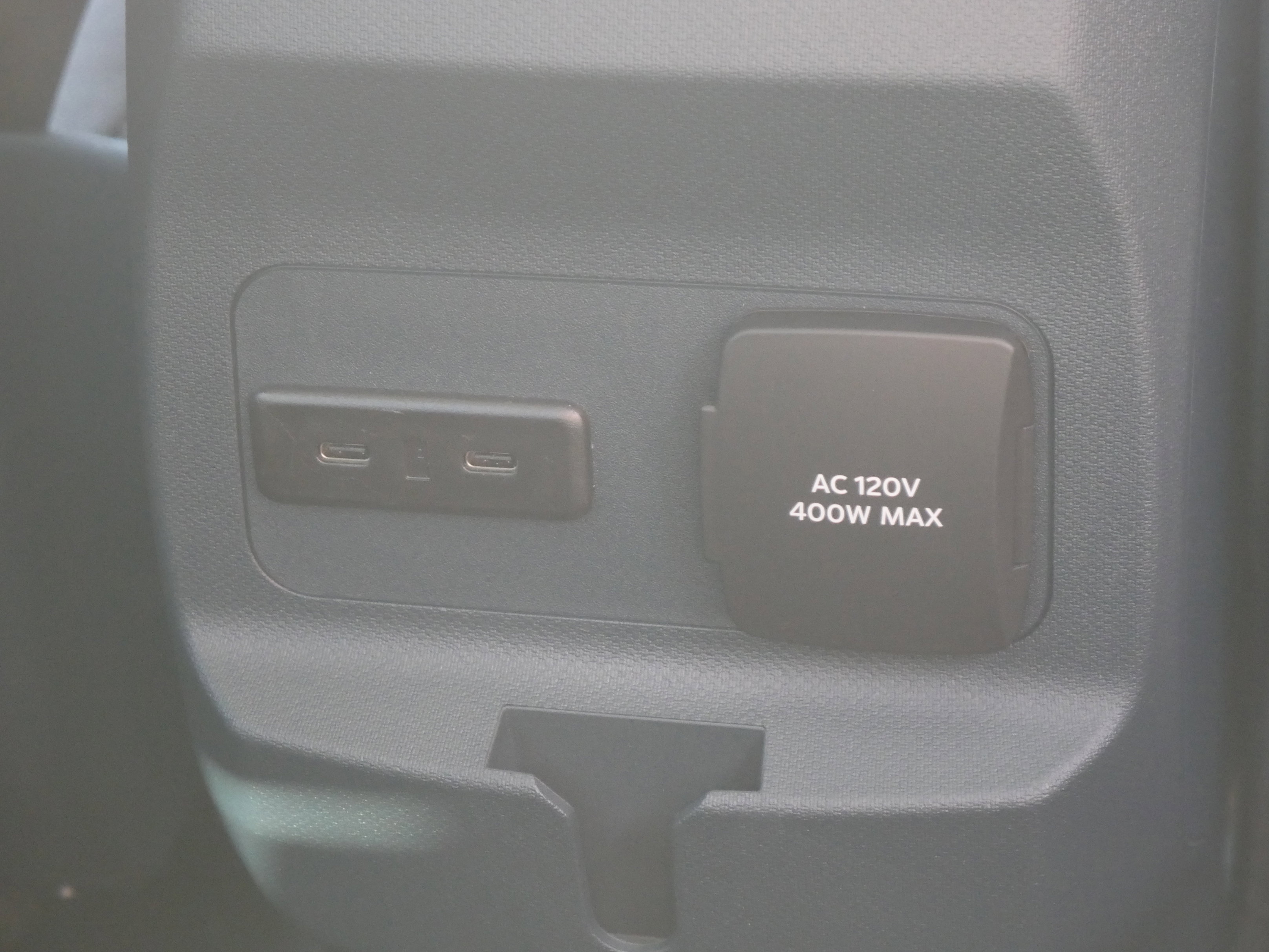 New 2025 Ford Maverick XLT w/ XLT Luxury Package image 28