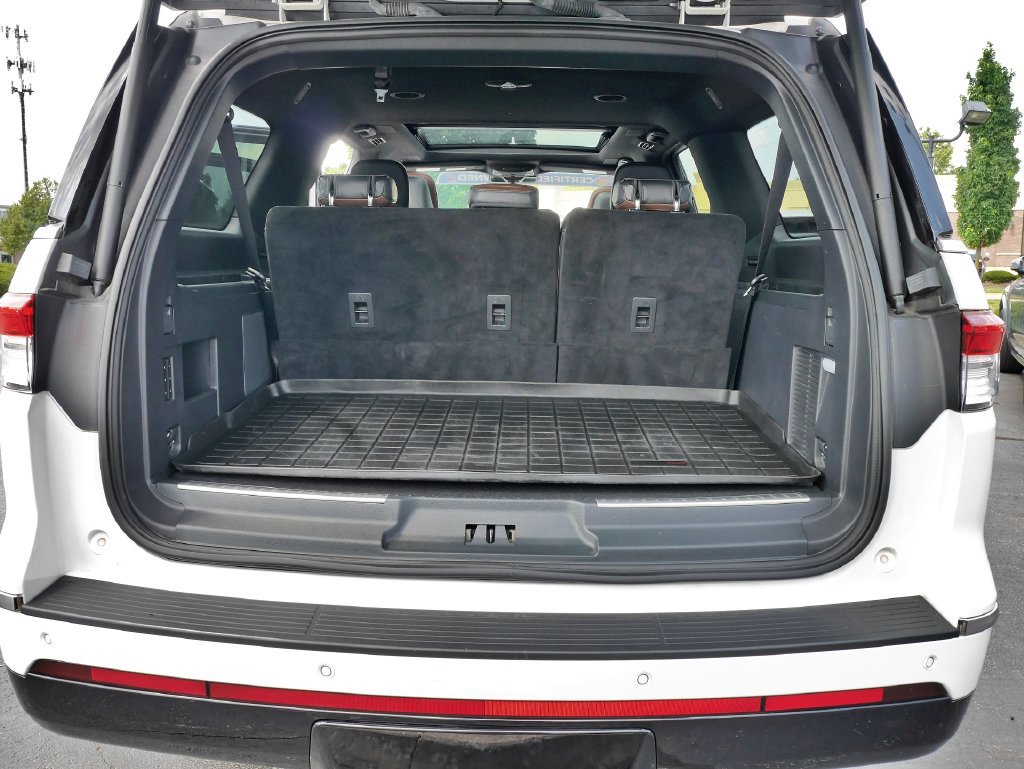 Used 2024 Lincoln Navigator L Reserve AWD/4WD image 17