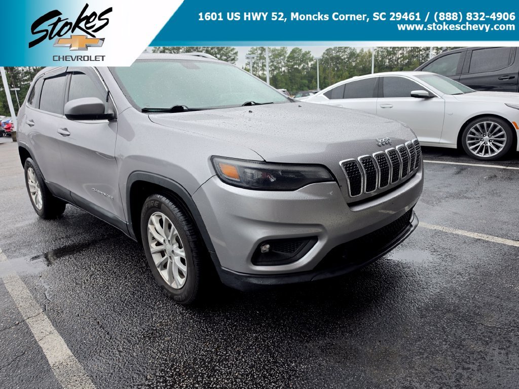 Used 2019 Jeep Cherokee Latitude w/ Popular Appearance Group