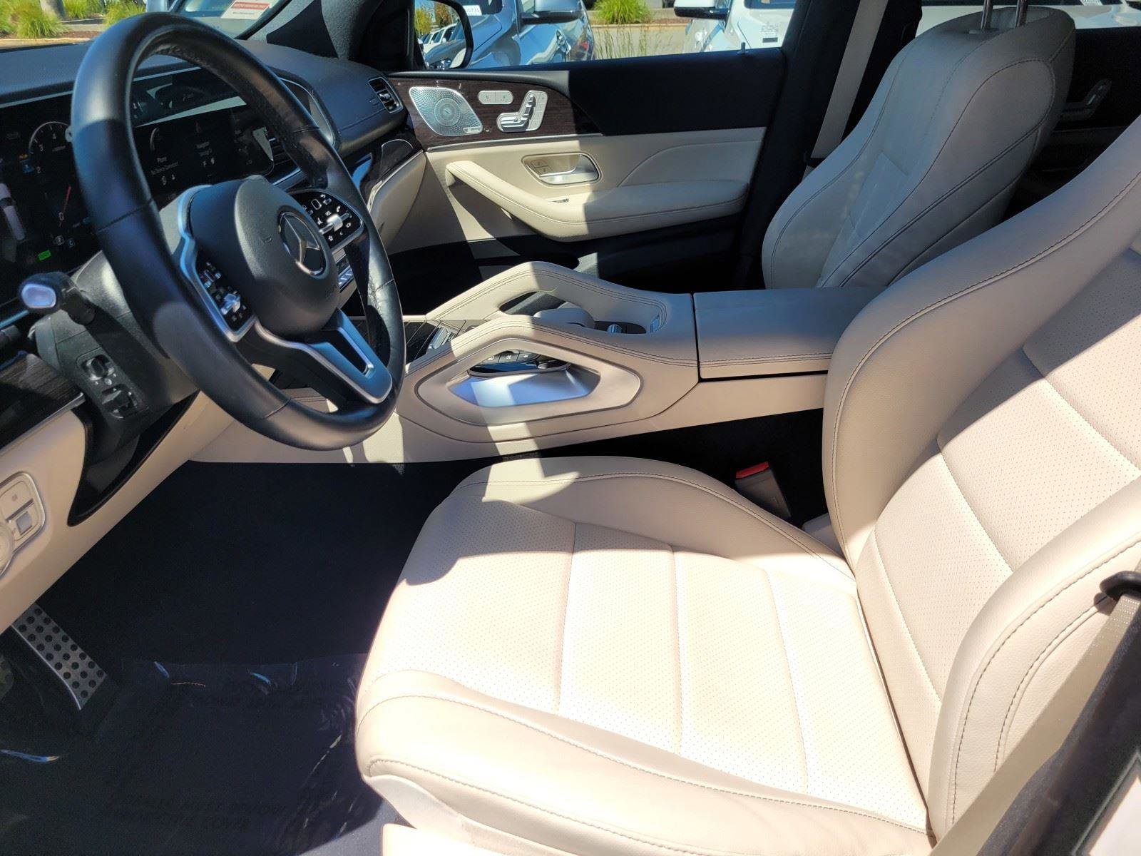 Used 2023 Mercedes-Benz GLS 450 4MATIC image 21