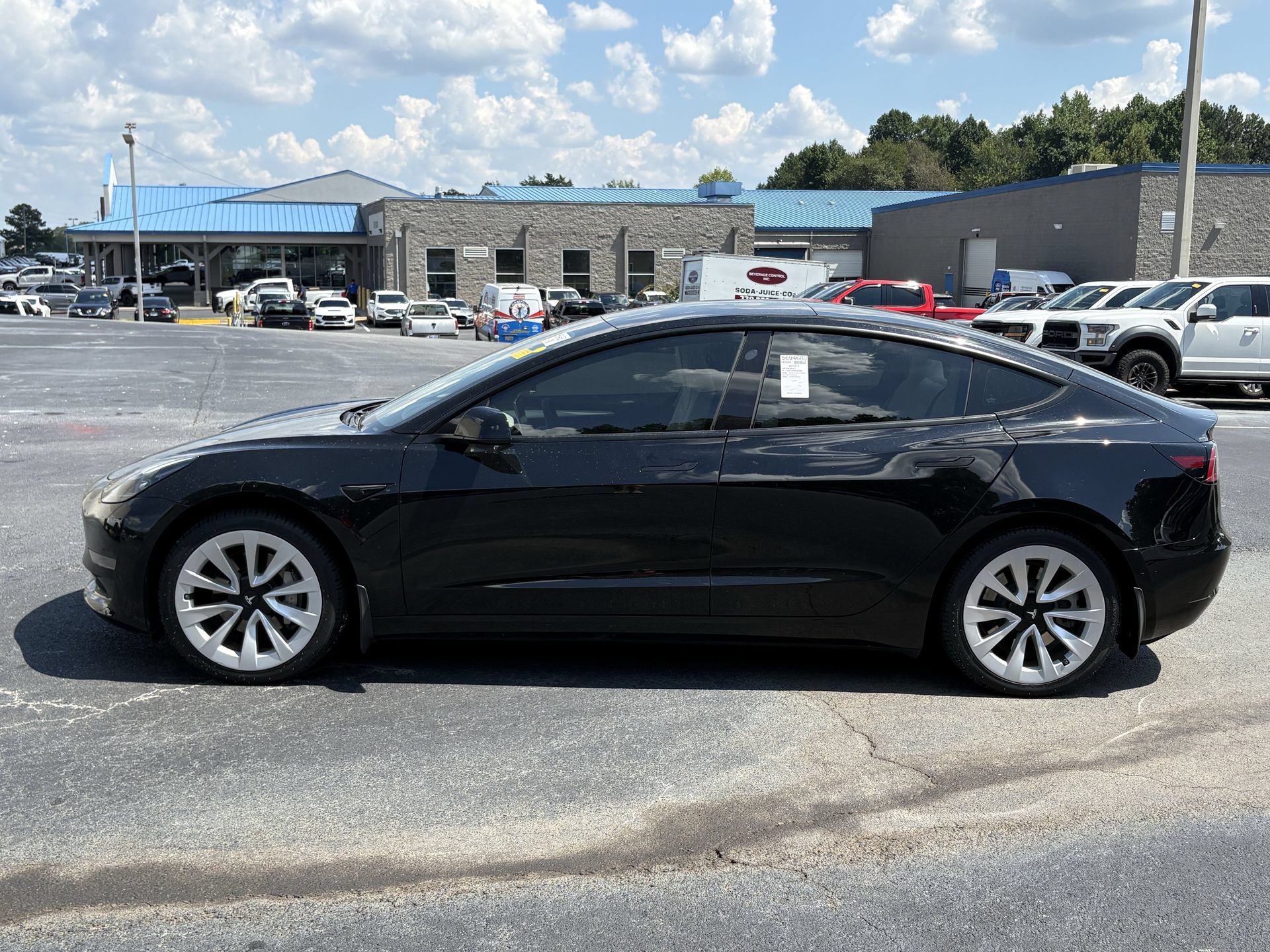 Used 2022 Tesla Model 3 Long Range AWD/4WD image 17