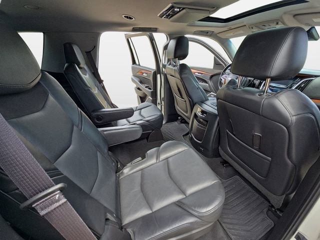 Used 2015 Cadillac Escalade Premium AWD/4WD image 12