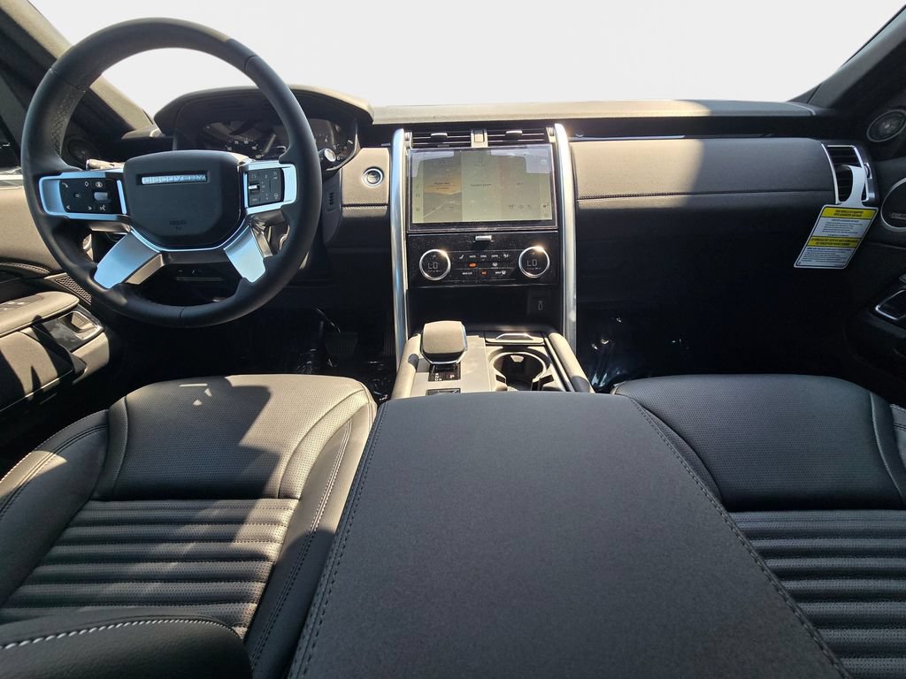 New 2026 Land Rover Discovery S AWD/4WD image 9