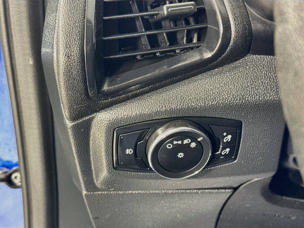 Used 2021 Ford EcoSport SE w/ SE Convenience Package FWD image 11