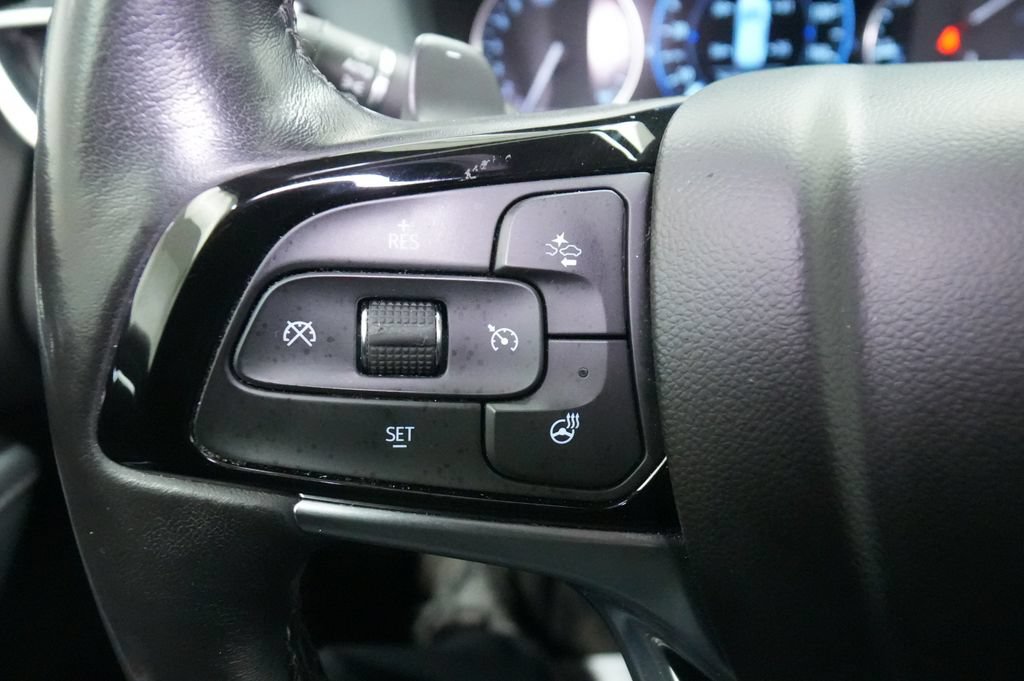 Used 2022 Buick Enclave Premium AWD/4WD image 38