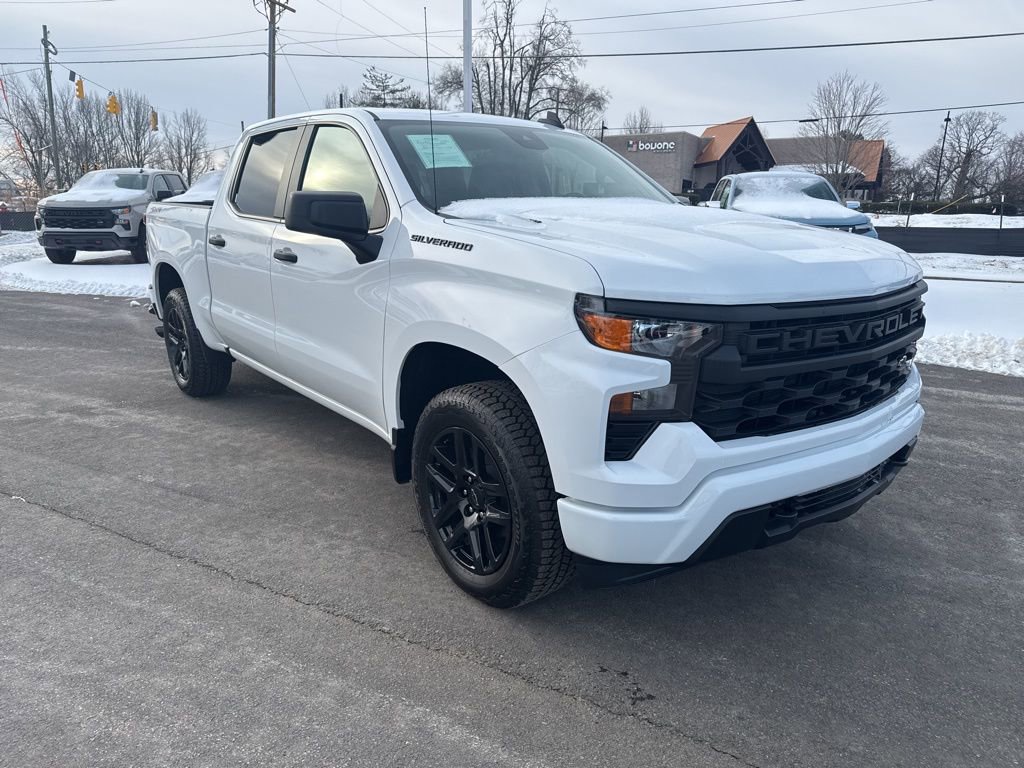 Used 2025 Chevrolet Silverado 1500 Custom w/ Turbomax Blackout Package image 7