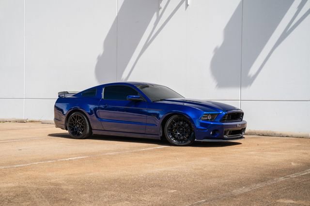 Used 2014 Ford Mustang GT Premium w/ Comfort Package RWD image 33