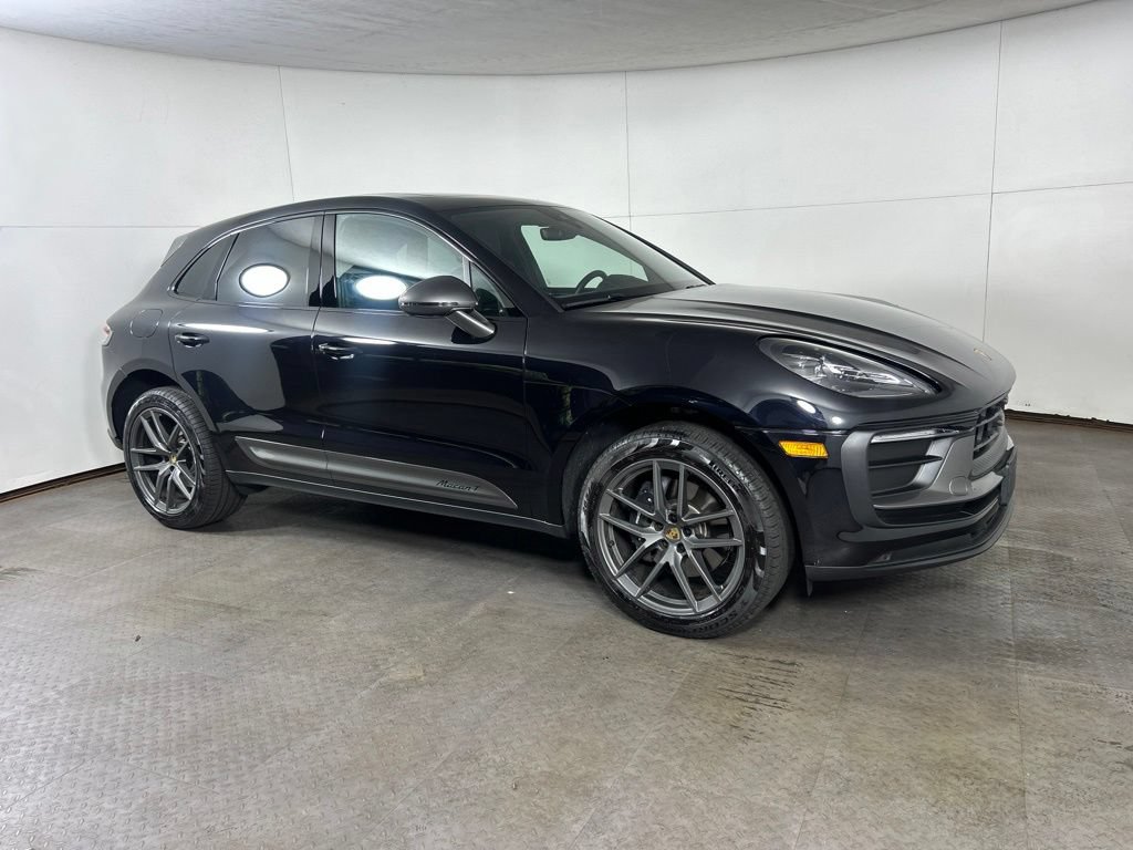 Certified 2026 Porsche Macan Turbo AWD/4WD image 7
