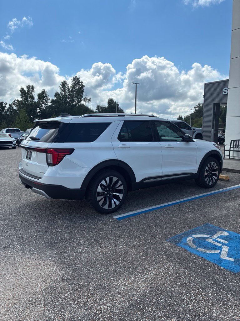 New 2026 Ford Explorer Platinum w/ LUX Leather Package AWD/4WD image 10