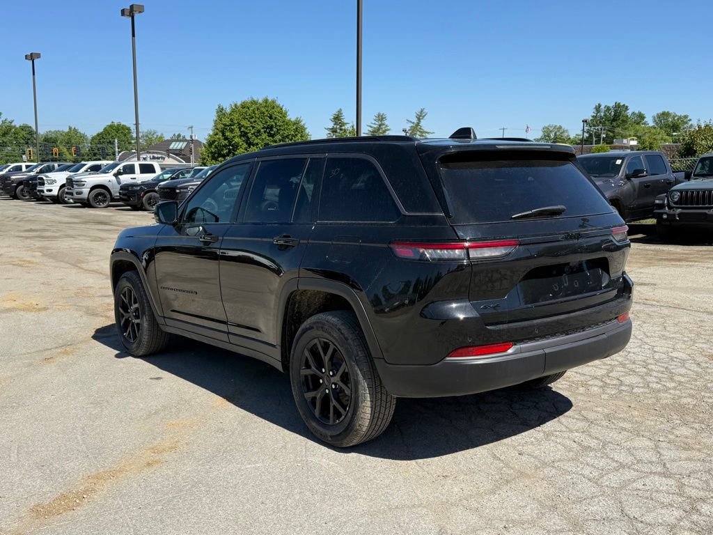 New 2026 Jeep Grand Cherokee Altitude AWD/4WD image 8