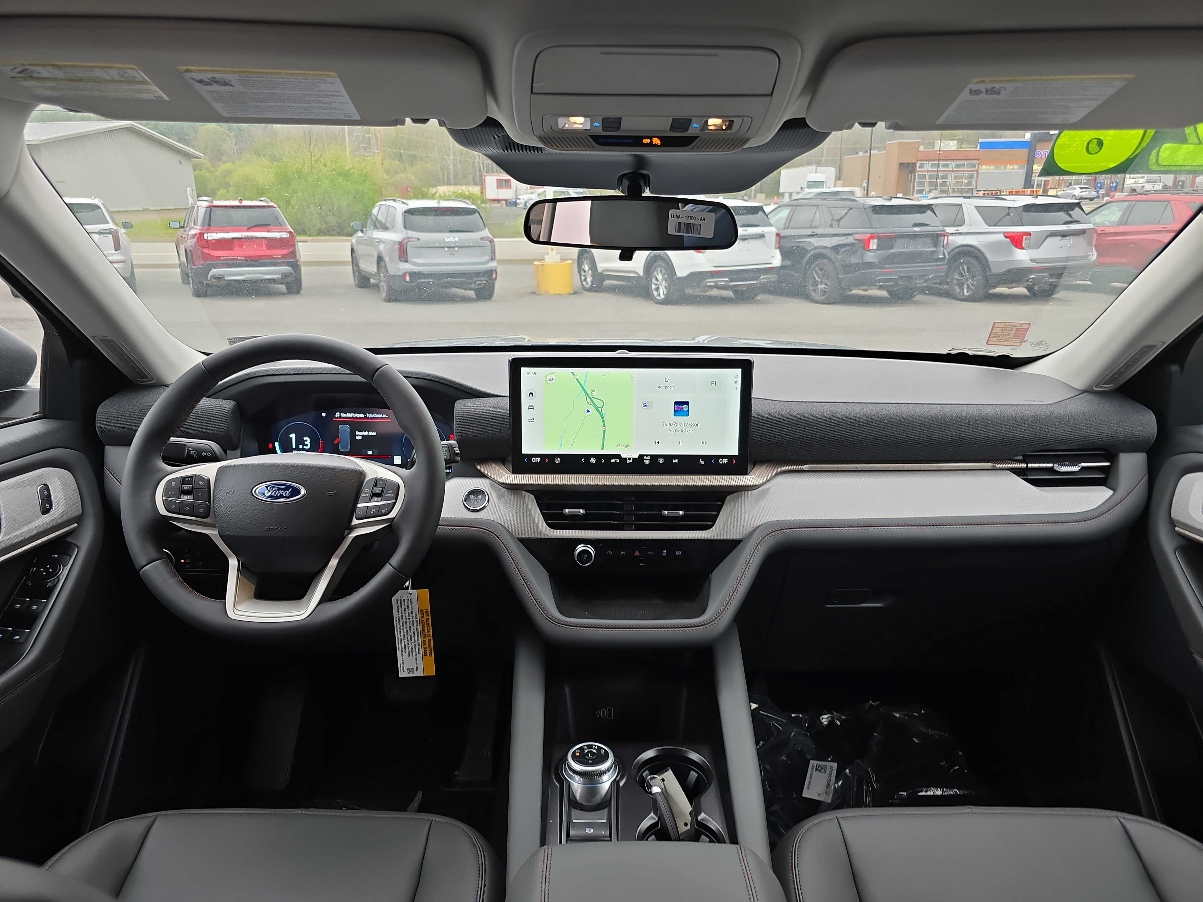 New 2026 Ford Explorer Active w/ Active Comfort Package AWD/4WD image 15