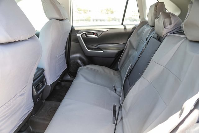 Used 2022 Toyota RAV4 XLE FWD image 17
