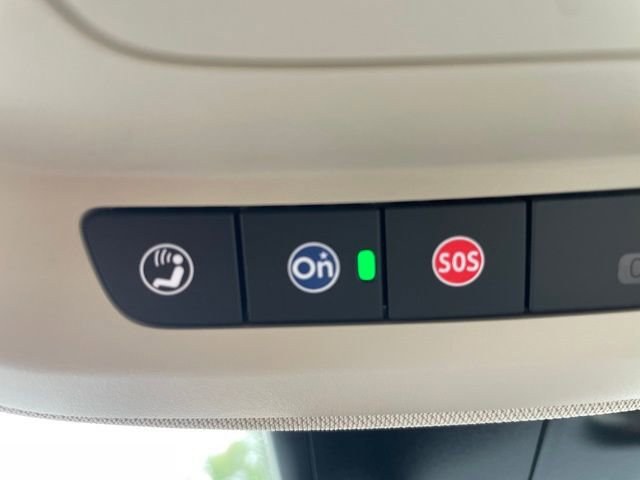 Used 2023 Buick Envision Essence w/ Technology Package I image 33