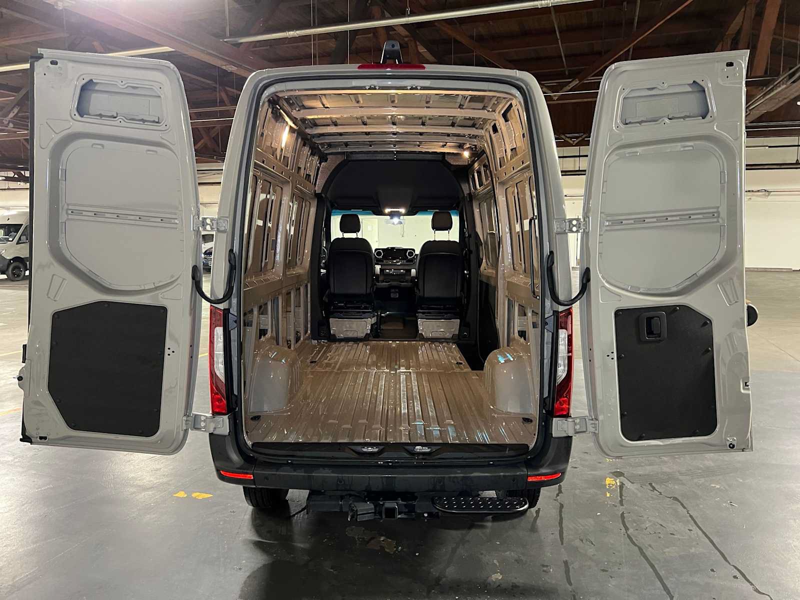 Used 2026 Mercedes-Benz Sprinter 2500 image 19