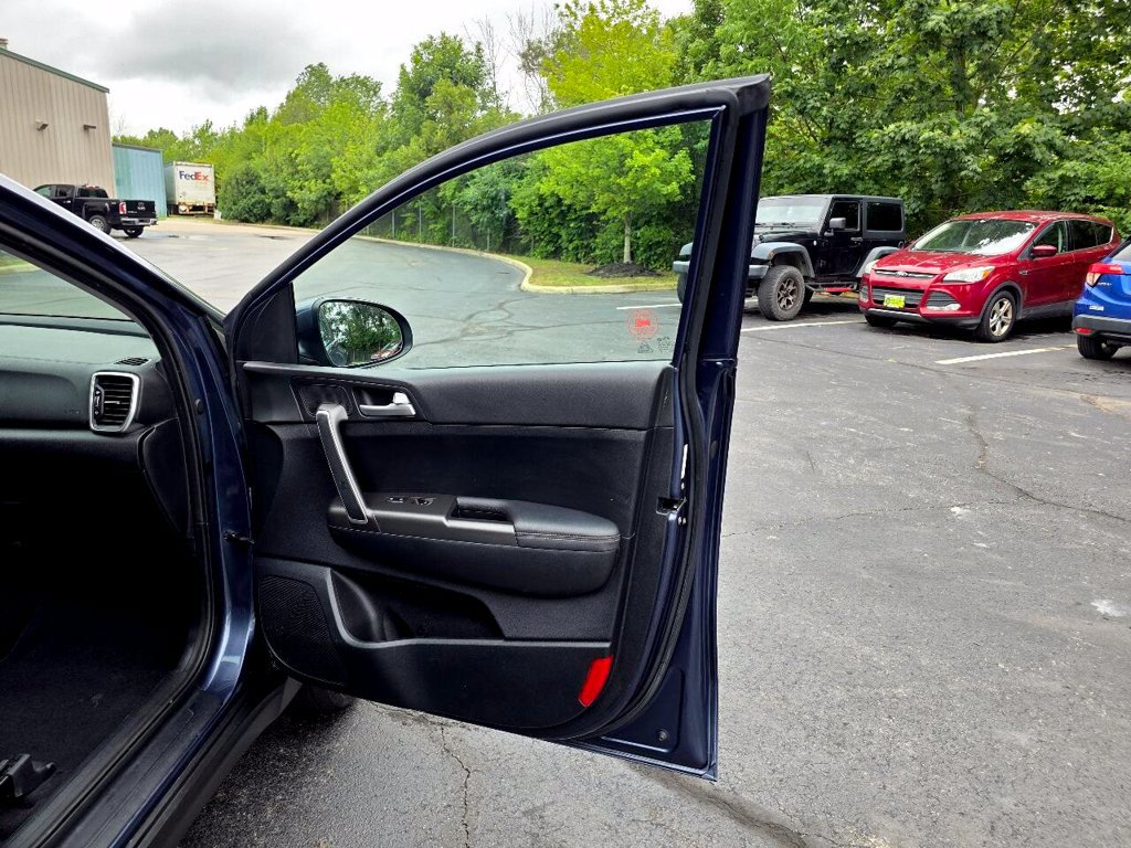 Used 2021 Kia Sportage LX FWD image 38