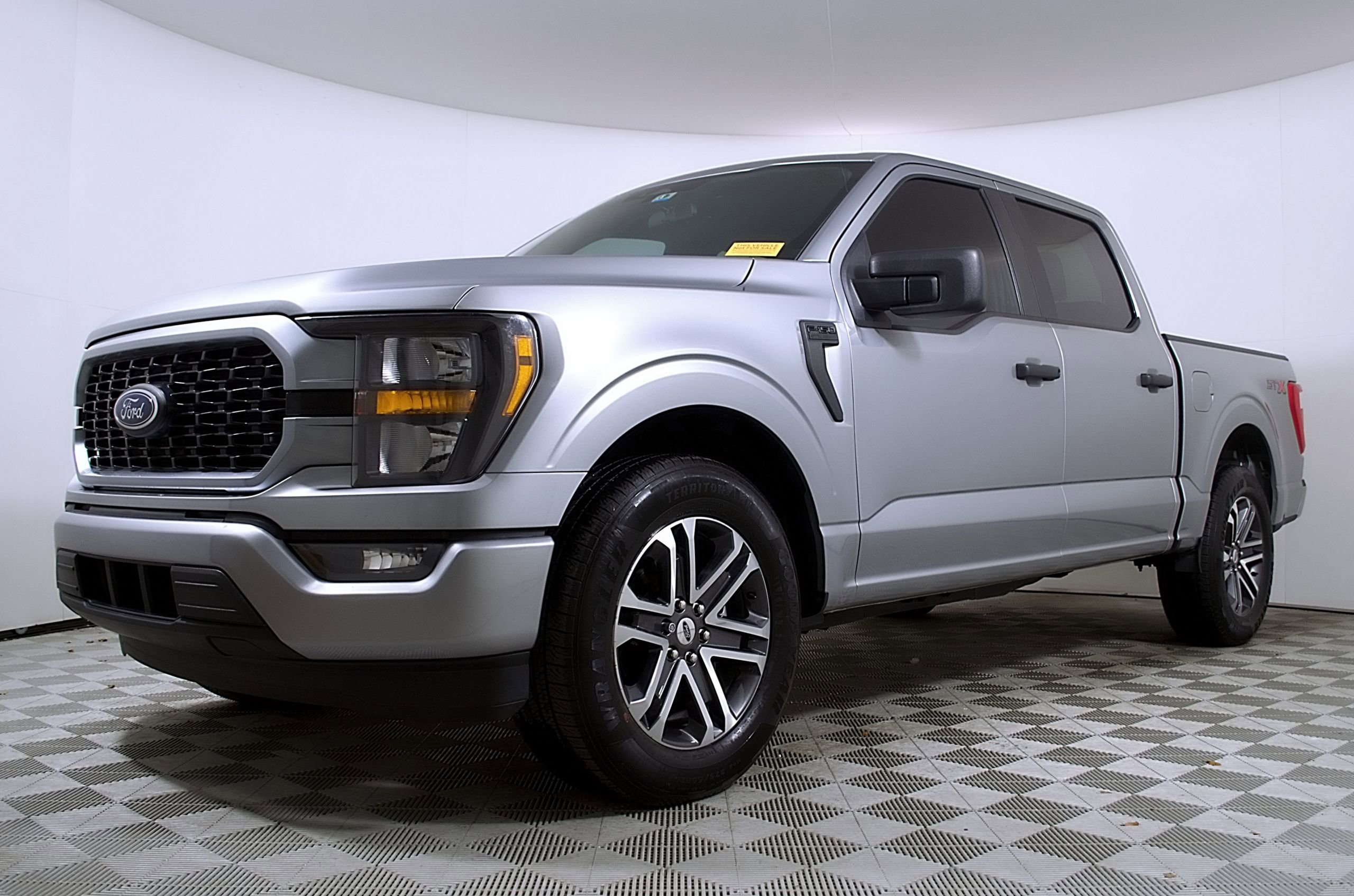 Used 2023 Ford F150 XL w/ STX Appearance Package image 2