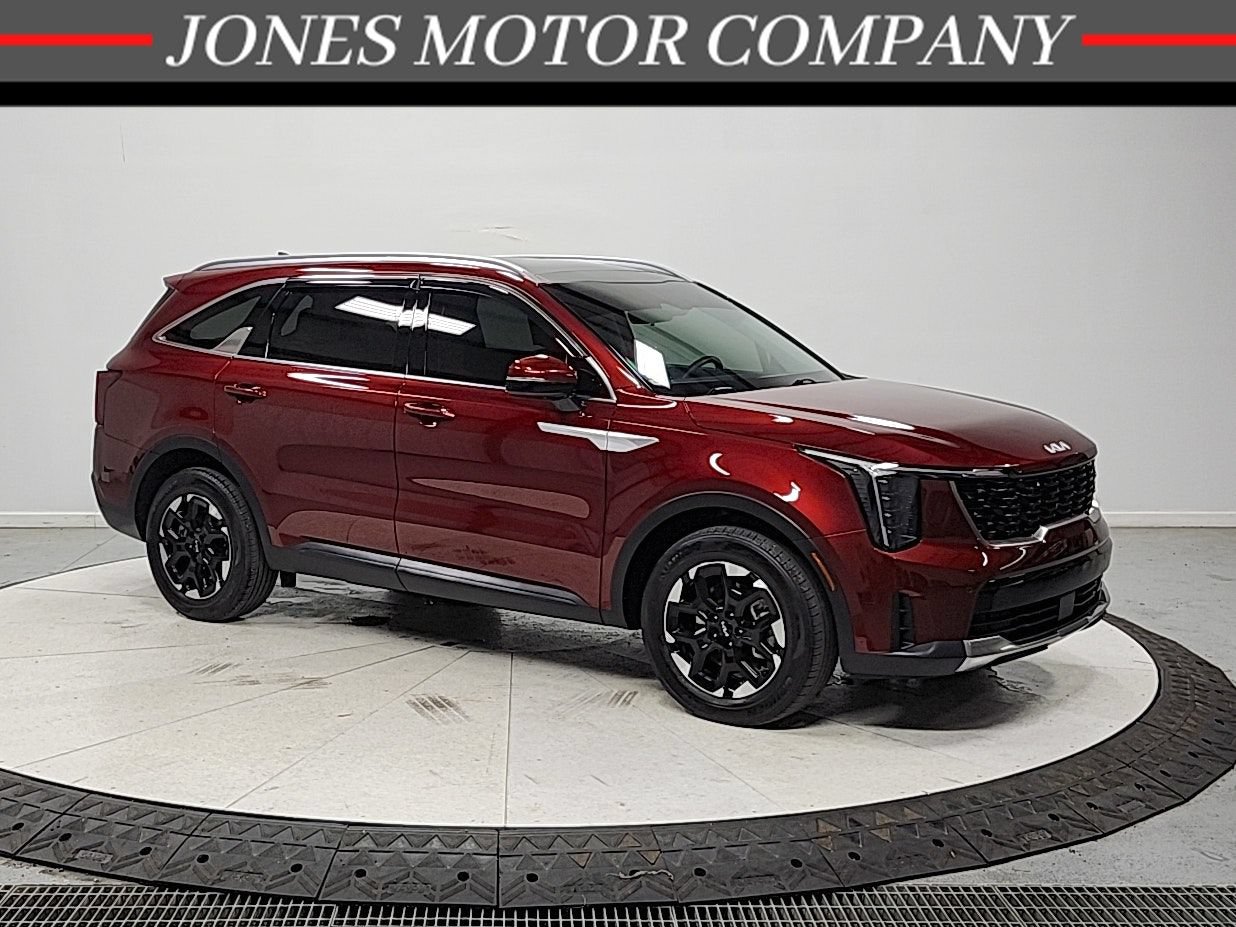 Used 2025 Kia Sorento S w/ Panoramic Sunroof Package FWD image 1