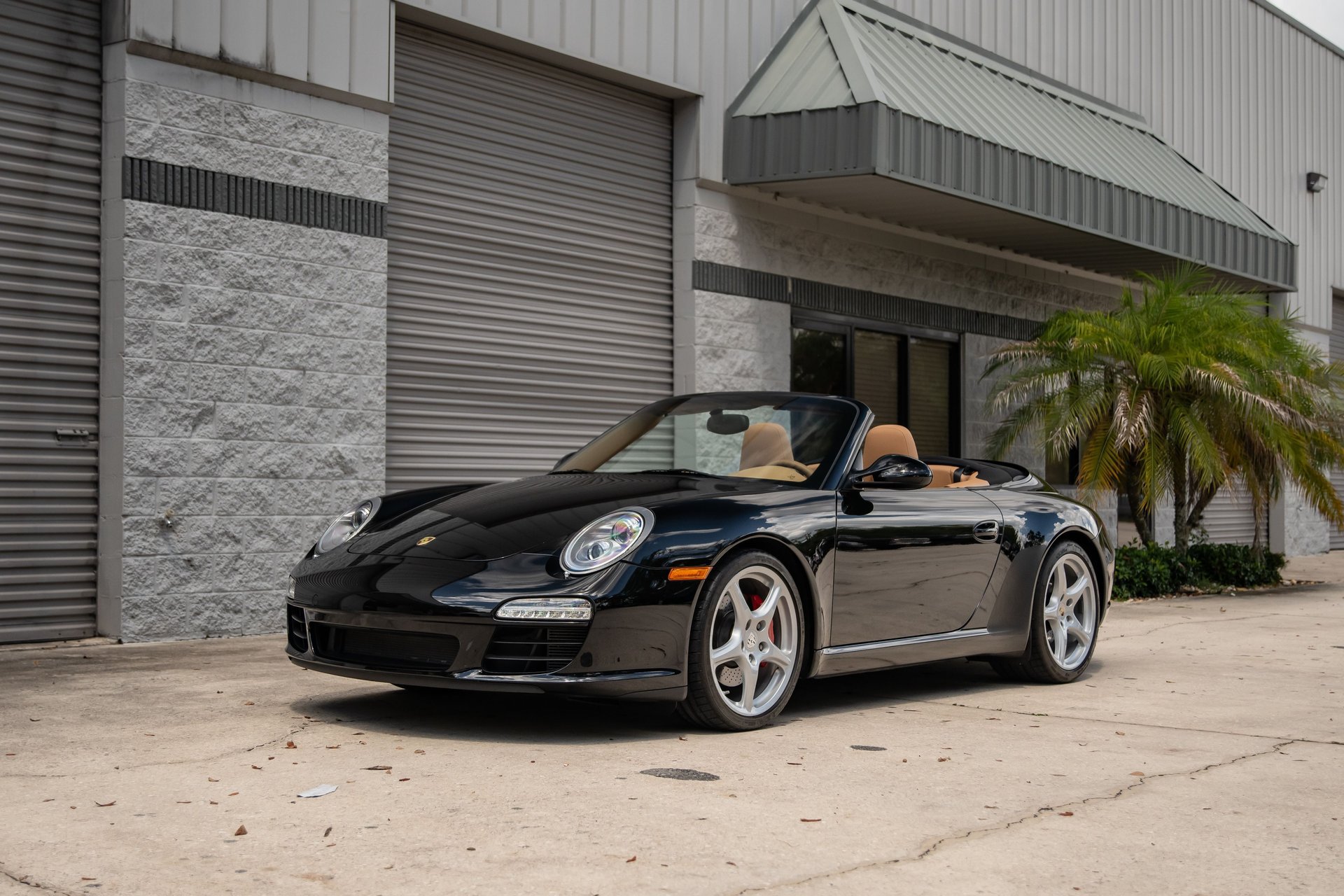 Used 2011 Porsche 911 Carrera S RWD image 2