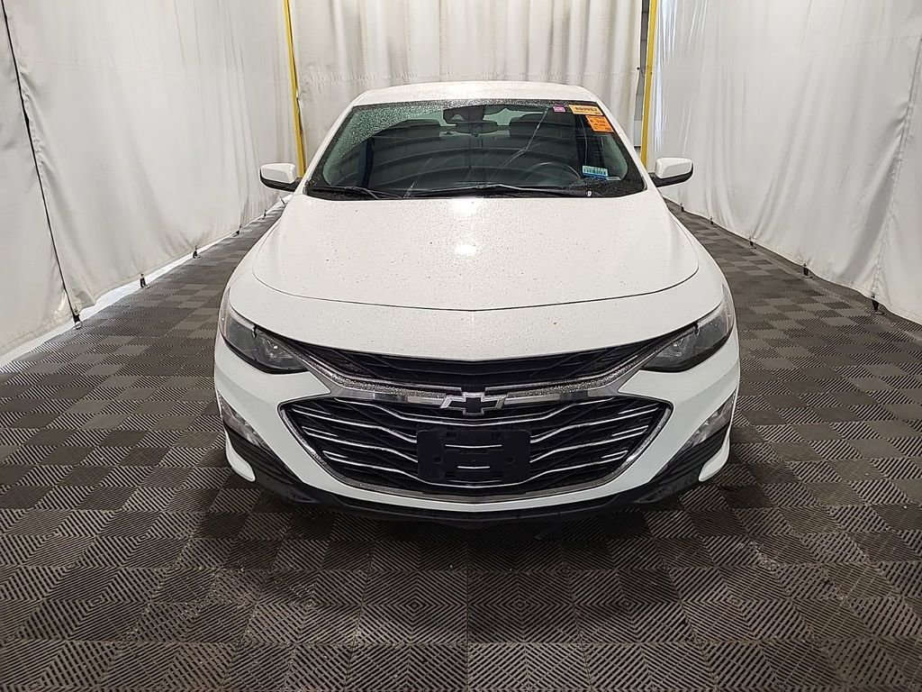 Used 2023 Chevrolet Malibu LT w/ Sport Edition FWD image 2