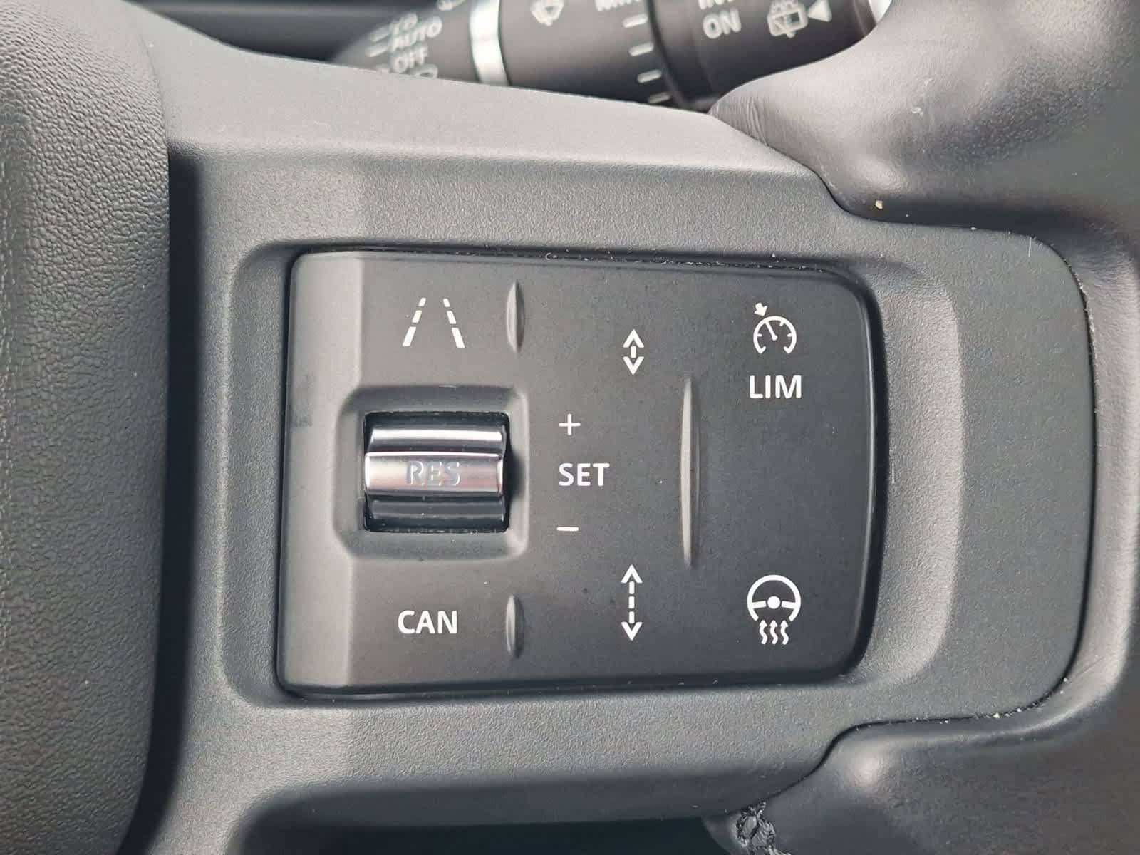 Certified 2023 Land Rover Defender 110 X-Dynamic SE AWD/4WD image 26