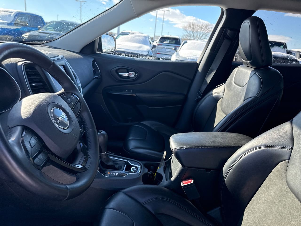 Used 2019 Jeep Cherokee Latitude Plus image 11