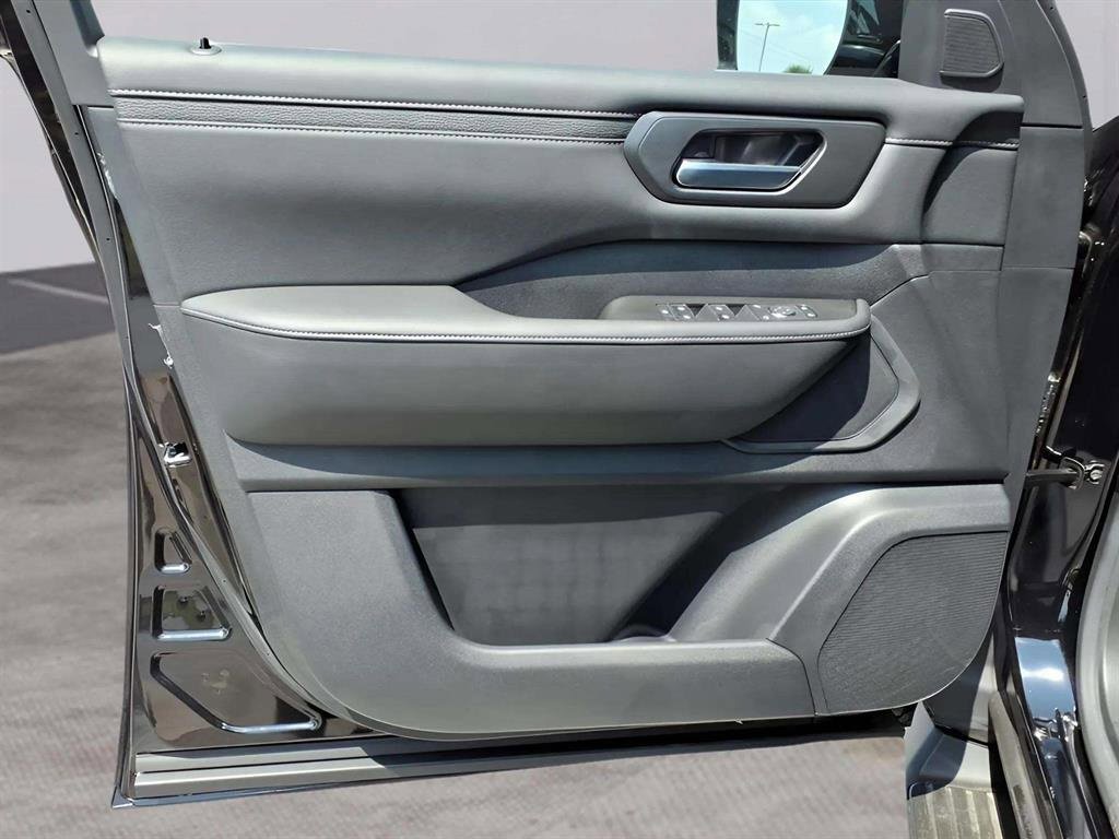 New 2026 Nissan Armada SV image 14