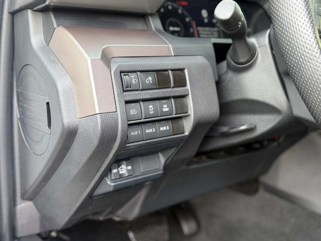 Used 2024 Toyota Tacoma TRD Off-Road w/ TRD Off Road Upgrade Package image 11