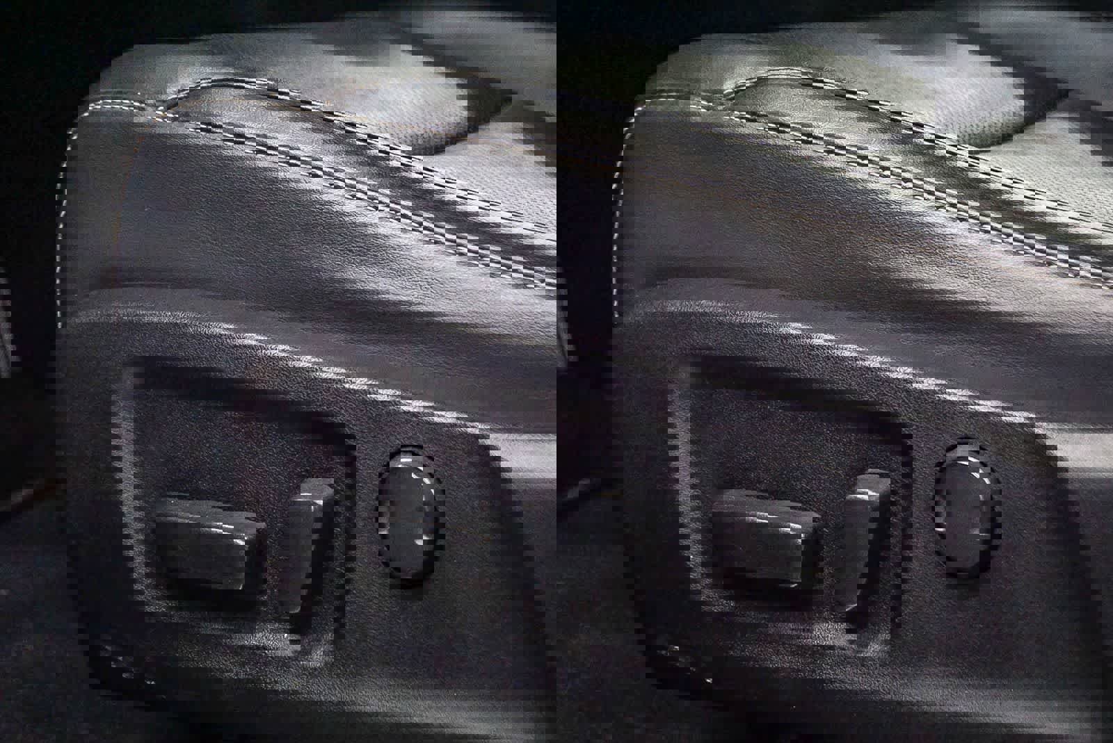 Certified 2020 Lexus RX 350L FWD w/ Premium Package image 22