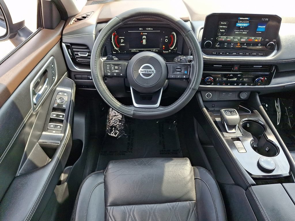 Used 2021 Nissan Rogue Platinum AWD/4WD image 16