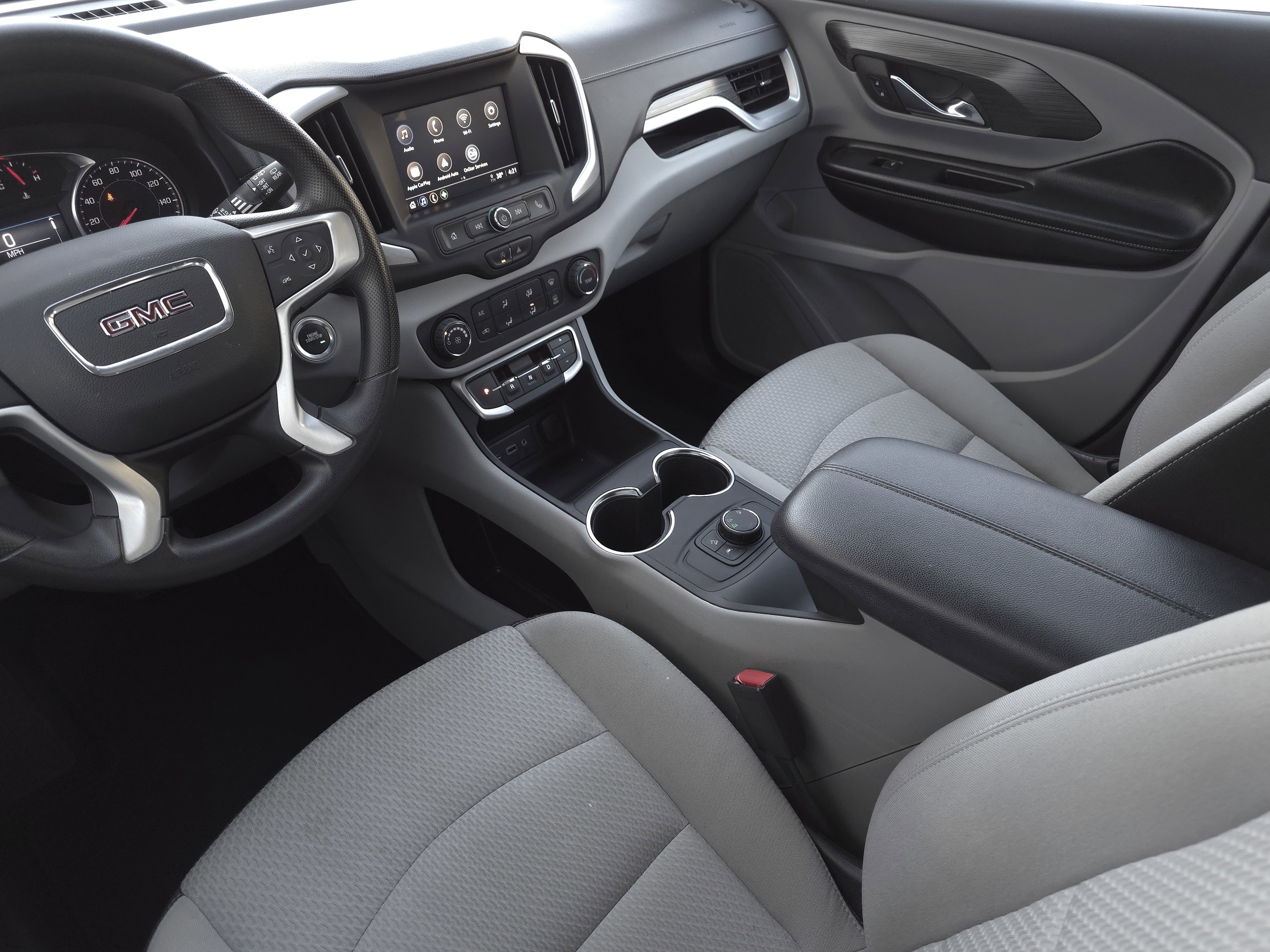 Used 2024 GMC Terrain SLE image 13