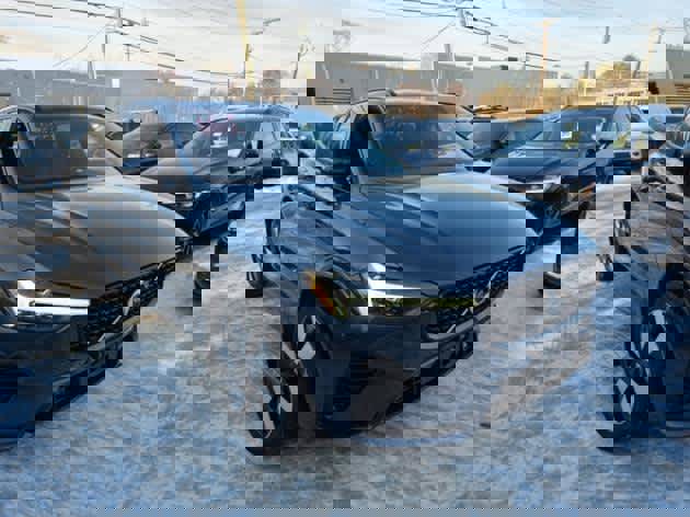 Used 2024 Volvo XC60 T8 Plus w/ Protection Package Premier image 11