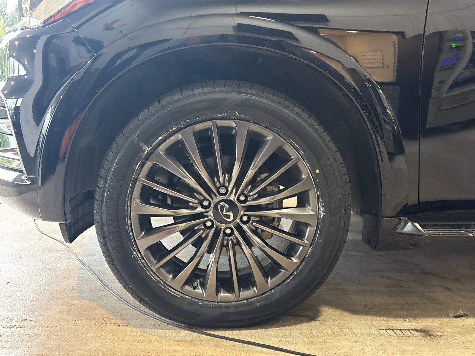 Used 2023 INFINITI QX80 Premium Select w/ Cargo Package AWD/4WD image 7