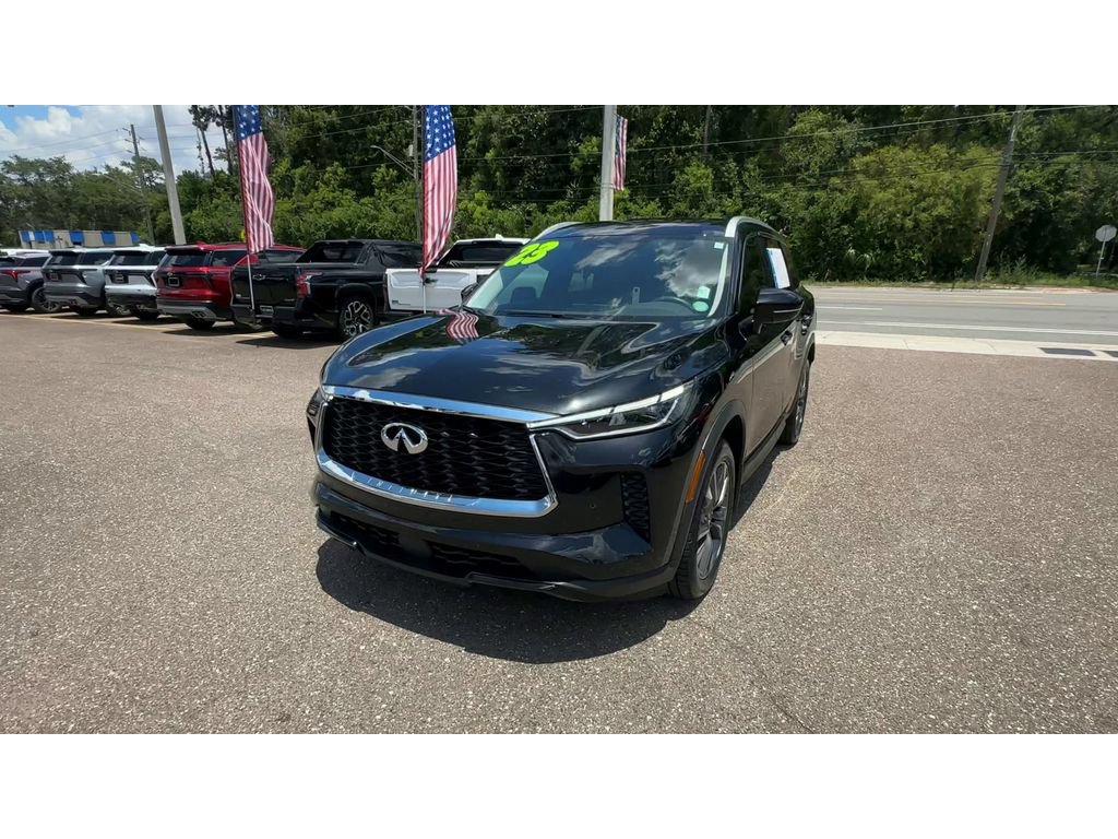 Used 2023 INFINITI QX60 Luxe w/ Cargo Package FWD image 7