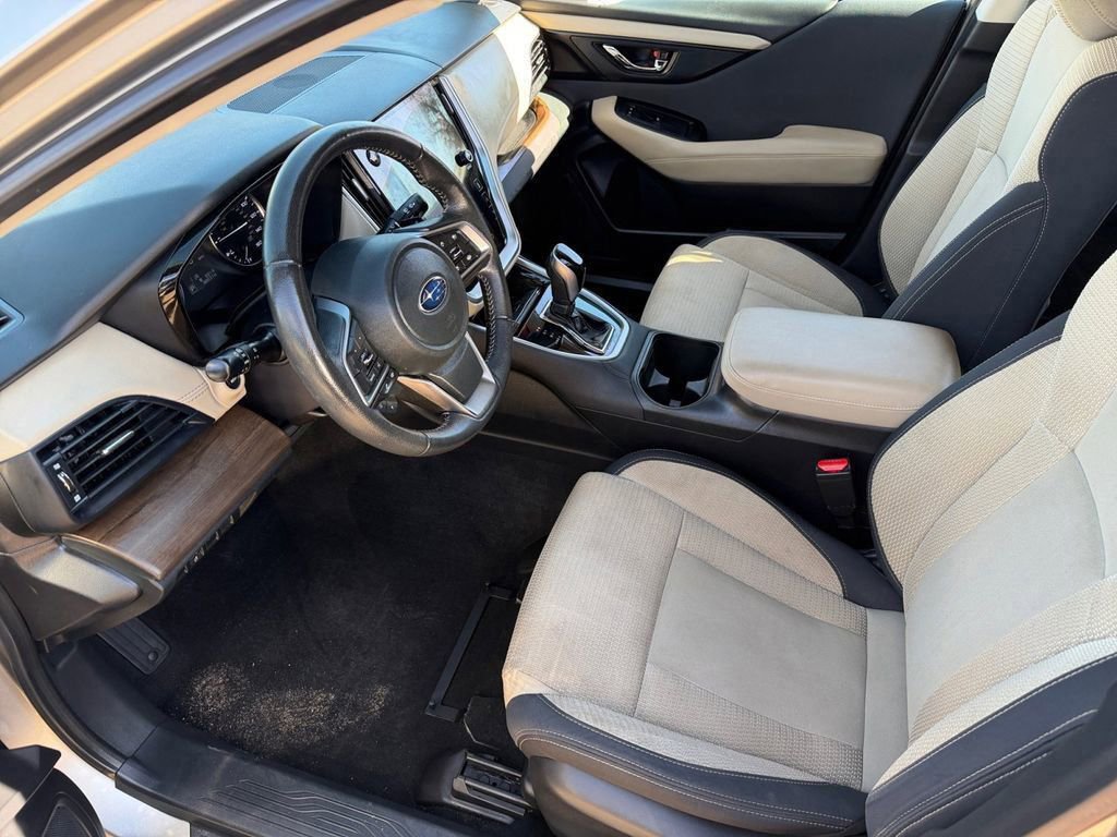 Used 2020 Subaru Outback Premium image 9