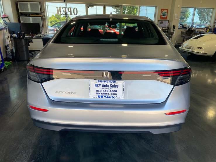 Used 2024 Honda Accord EX image 7