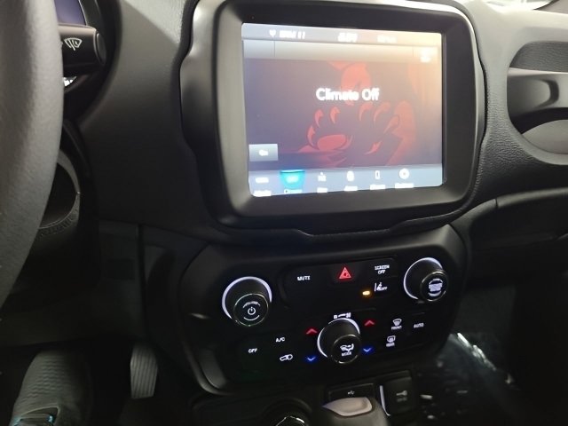 Used 2023 Jeep Renegade Latitude AWD/4WD image 27