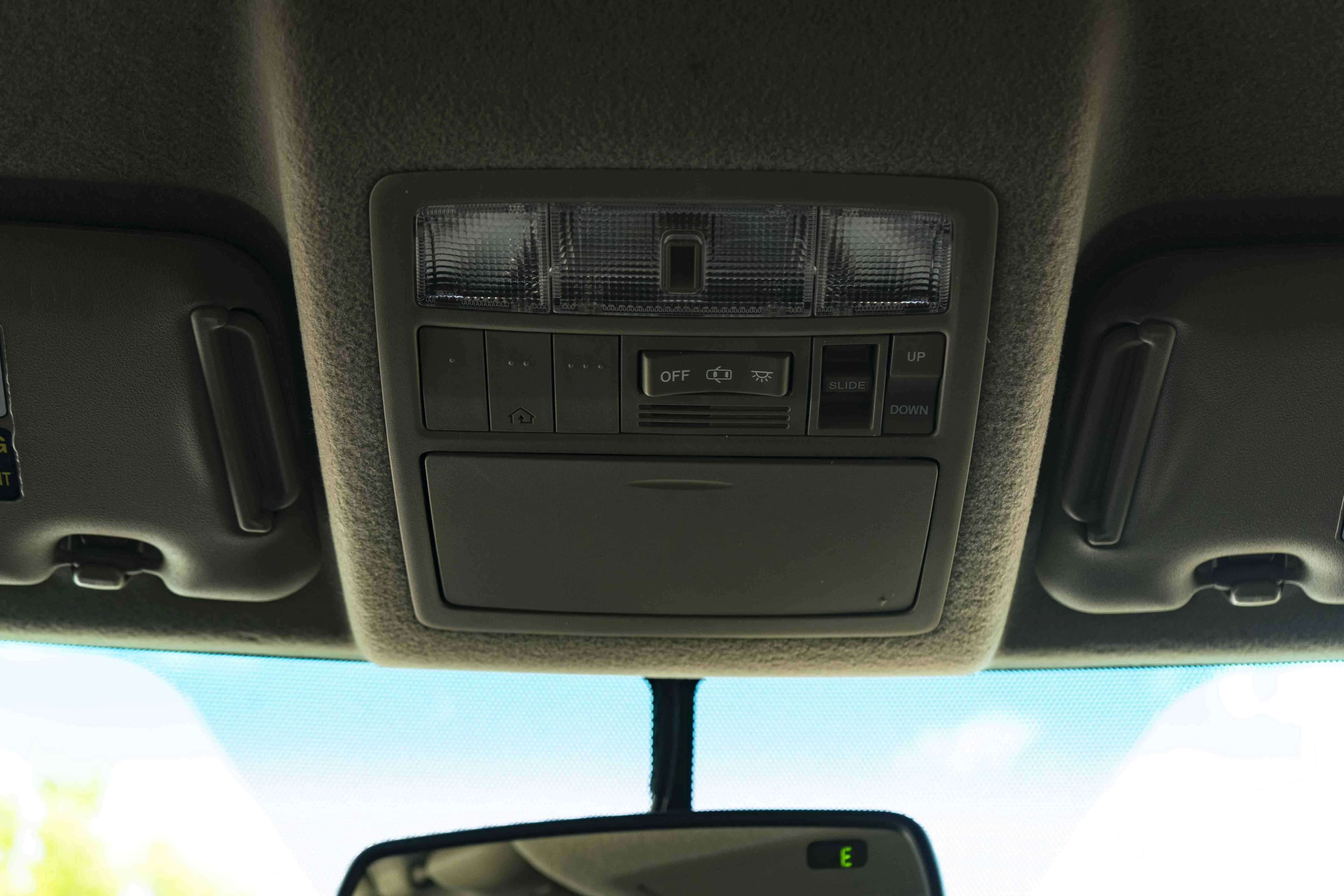 Used 2012 Toyota Highlander Limited FWD image 36