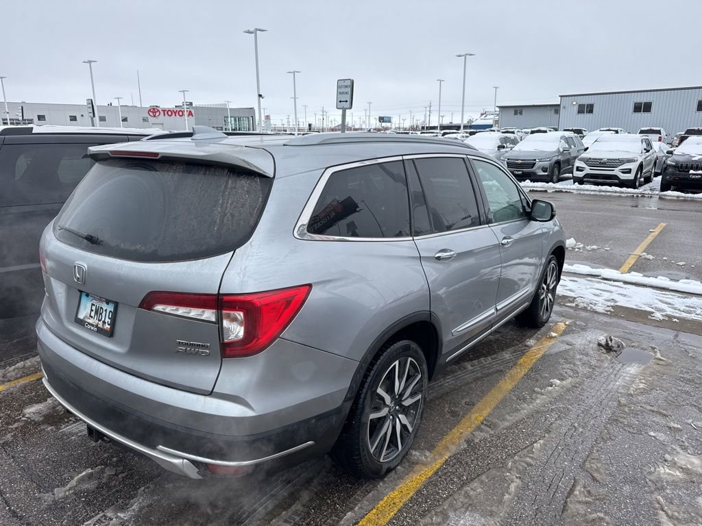 Used 2019 Honda Pilot Touring image 3
