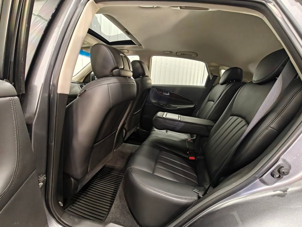 Used 2017 INFINITI QX50 Base w/ Deluxe Touring Package image 28