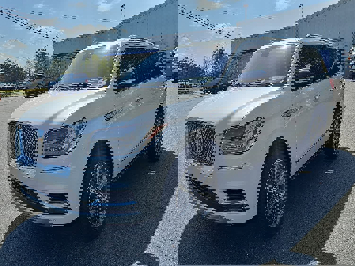 Used 2019 Lincoln Navigator Reserve image 7