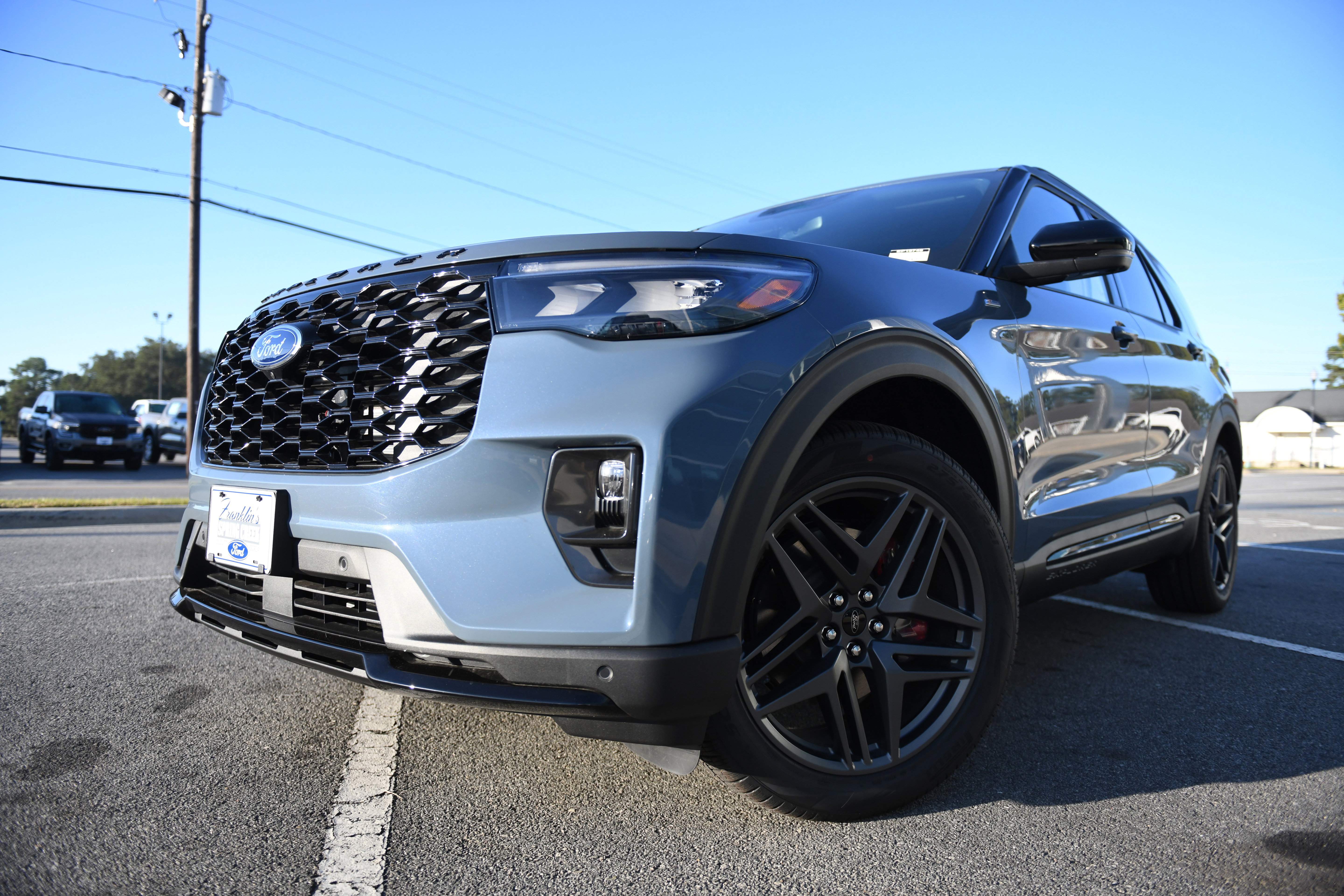 New 2026 Ford Explorer ST-Line w/ ST-Line Street Pack image 3