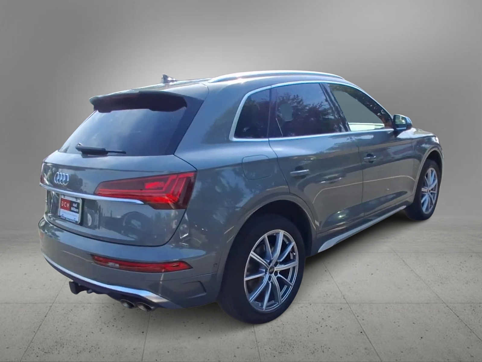 Used 2023 Audi SQ5 Prestige w/ Prestige Package AWD/4WD image 8