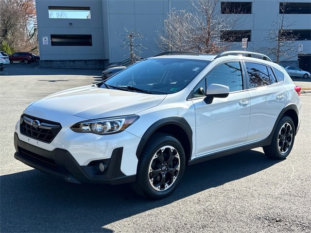 Used 2021 Subaru Crosstrek 2.0i Premium w/ Moonroof Package image 2