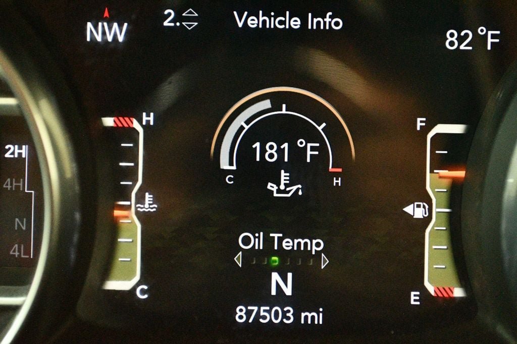 Used 2018 Jeep Wrangler Unlimited Rubicon AWD/4WD image 47