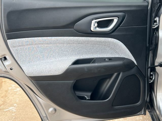 Used 2022 Jeep Compass Latitude image 35