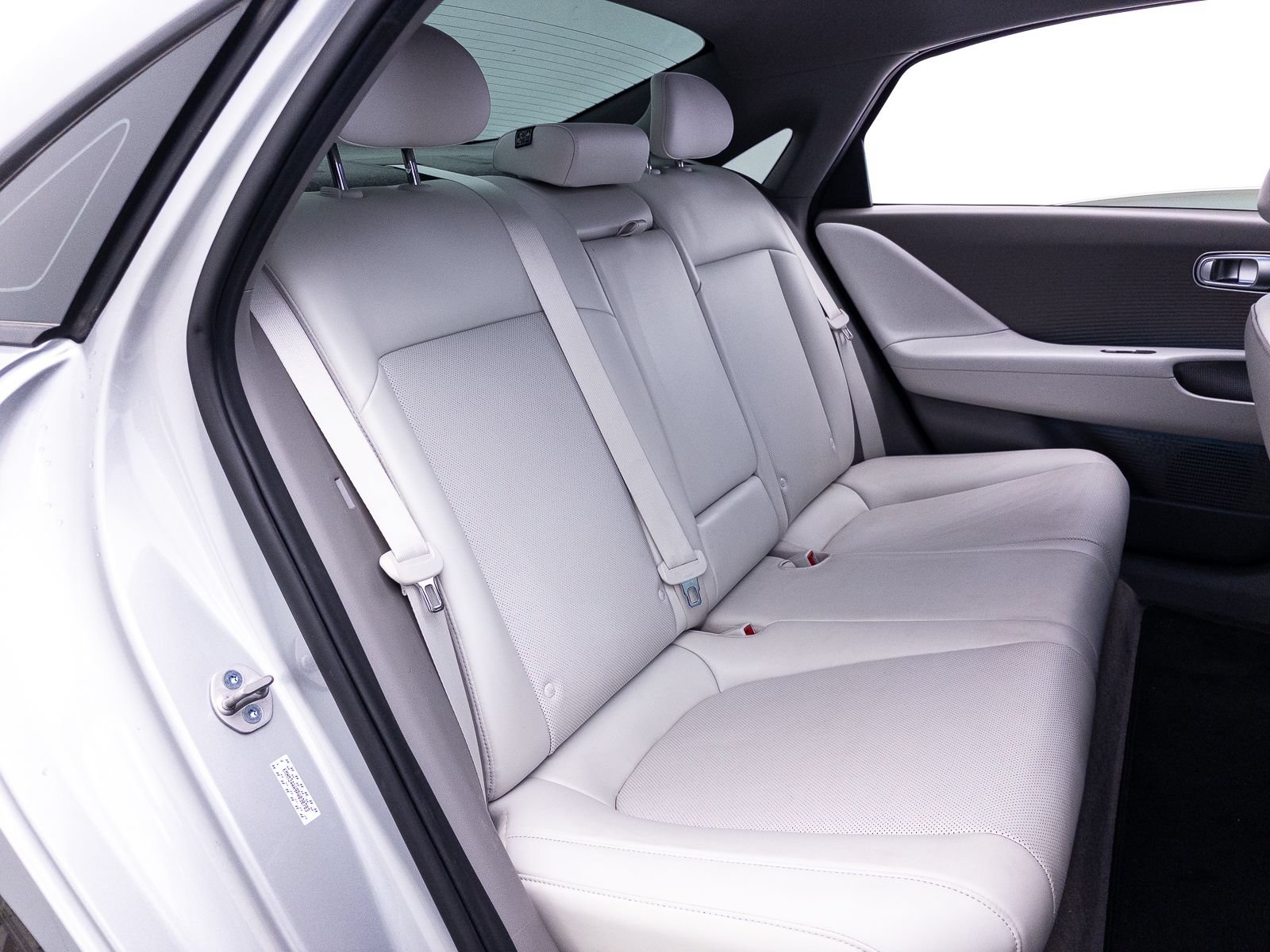 Used 2023 Hyundai Ioniq 6 SEL RWD image 41