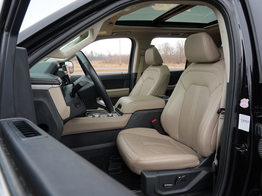 Used 2024 Ford Expedition Max Limited AWD/4WD image 14