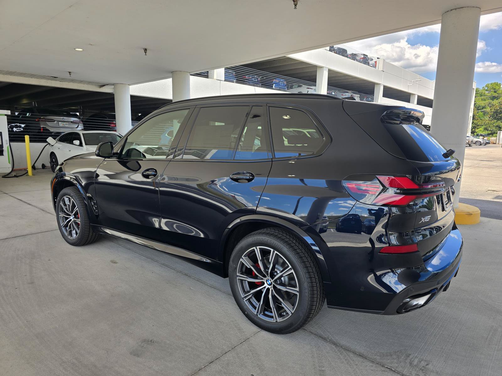 New 2026 BMW X5 sDrive40i w/ M Sport Package RWD image 25
