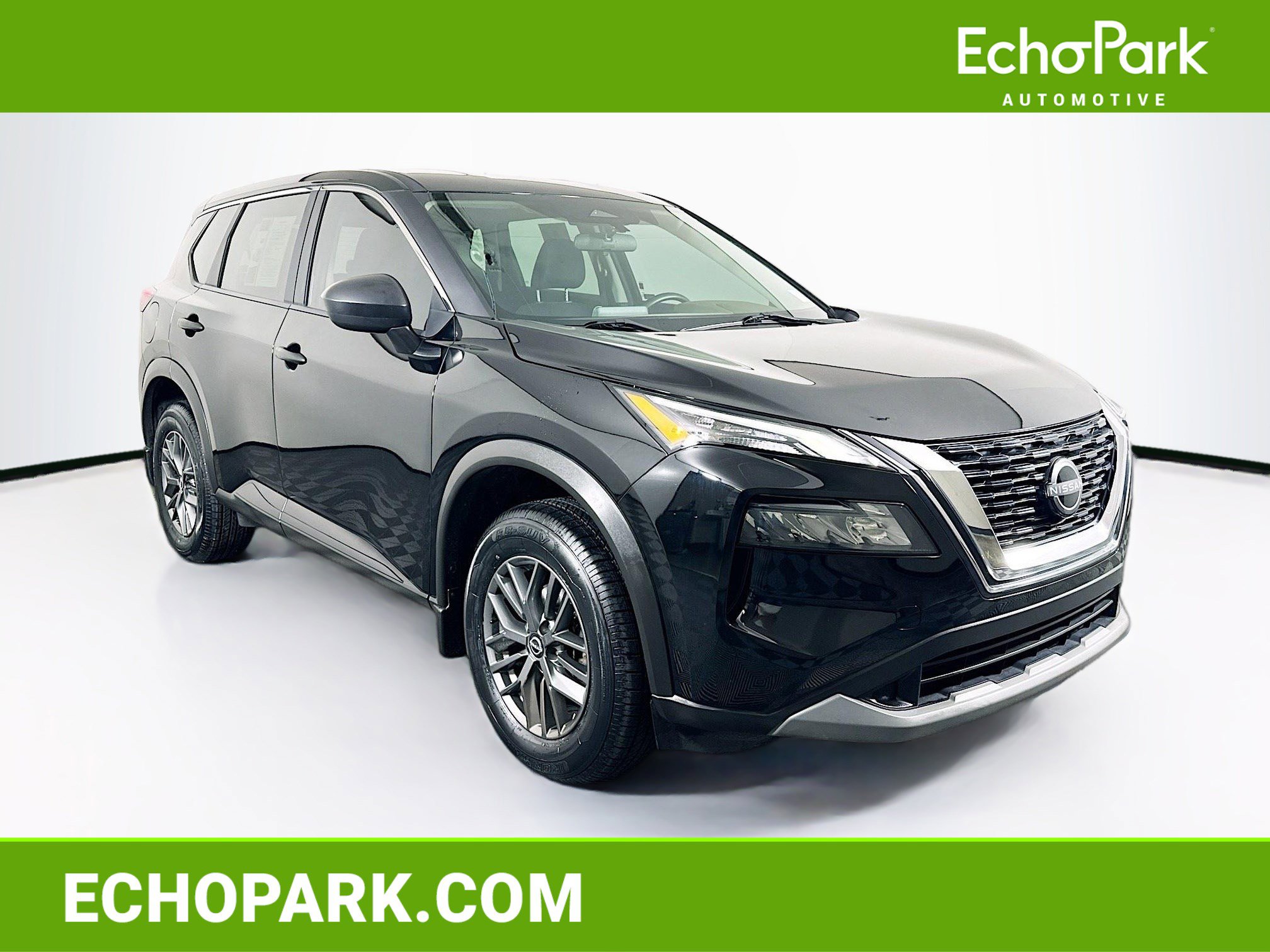 Used 2023 Nissan Rogue S image 1